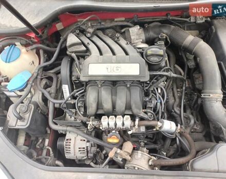 Красный Фольксваген Гольф, объемом двигателя 1.6 л и пробегом 250 тыс. км за 6700 $, фото 18 на Automoto.ua