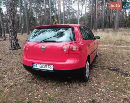 Красный Фольксваген Гольф, объемом двигателя 1.6 л и пробегом 250 тыс. км за 6700 $, фото 5 на Automoto.ua