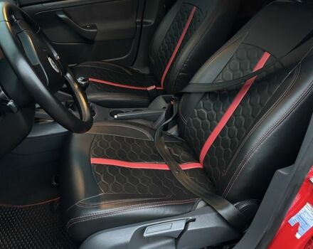 Червоний Фольксваген Гольф, об'ємом двигуна 1.9 л та пробігом 425 тис. км за 5450 $, фото 10 на Automoto.ua