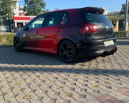 Красный Фольксваген Гольф, объемом двигателя 1.6 л и пробегом 147 тыс. км за 7500 $, фото 2 на Automoto.ua