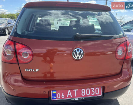 Красный Фольксваген Гольф, объемом двигателя 1.4 л и пробегом 230 тыс. км за 5800 $, фото 1 на Automoto.ua