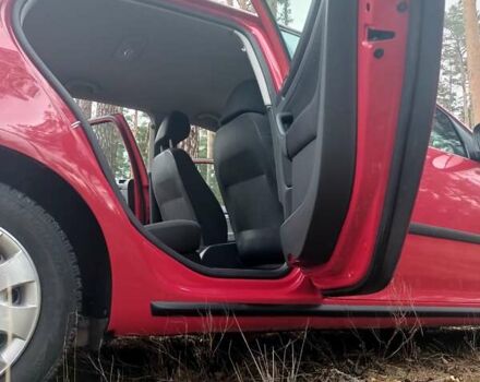 Красный Фольксваген Гольф, объемом двигателя 1.6 л и пробегом 250 тыс. км за 6700 $, фото 14 на Automoto.ua