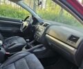 Фольксваген Гольф 2006 у Житомирі на Automoto.ua Червоний Фольксваген Гольф, об'ємом двигуна 2 л та пробігом 337 тис. км за 2757 $, фото 18 на Automoto.ua