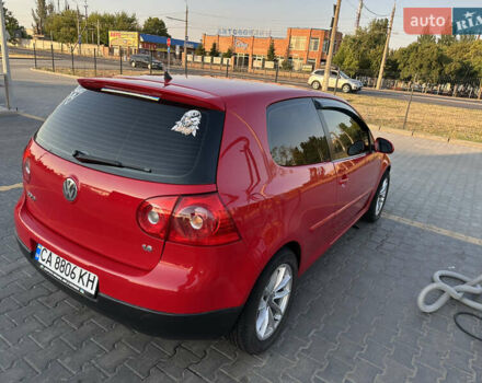 Фольксваген Гольф 2006 в Кропивницком (Кировограде) на Automoto.ua Красный Фольксваген Гольф, объемом двигателя 1.6 л и пробегом 242 тыс. км за 5900 $, фото 17 на Automoto.ua