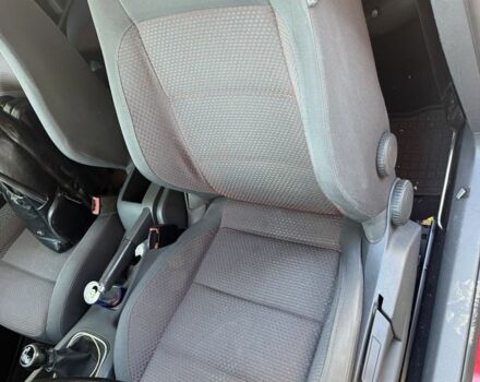 Красный Фольксваген Гольф, объемом двигателя 1.4 л и пробегом 248 тыс. км за 2500 $, фото 18 на Automoto.ua