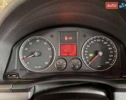 Фольксваген Гольф 2007 в Борисполе на Automoto.ua Красный Фольксваген Гольф, объемом двигателя 1.6 л и пробегом 280 тыс. км за 6300 $, фото 10 на Automoto.ua