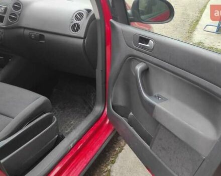 Красный Фольксваген Гольф, объемом двигателя 1.6 л и пробегом 390 тыс. км за 4600 $, фото 9 на Automoto.ua