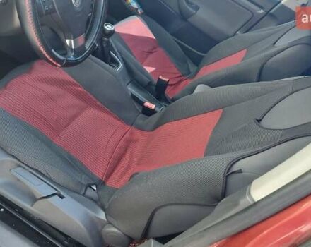 Красный Фольксваген Гольф, объемом двигателя 2 л и пробегом 316 тыс. км за 5000 $, фото 8 на Automoto.ua