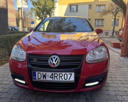 Красный Фольксваген Гольф, объемом двигателя 1.4 л и пробегом 248 тыс. км за 2500 $, фото 2 на Automoto.ua