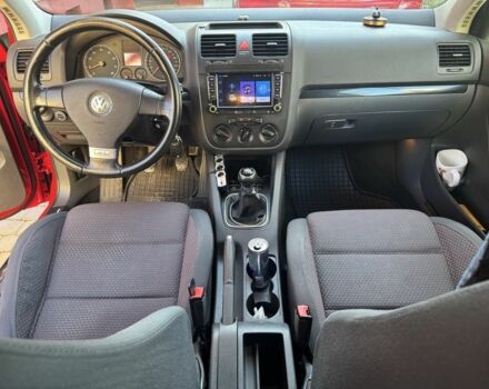 Красный Фольксваген Гольф, объемом двигателя 1.4 л и пробегом 248 тыс. км за 2500 $, фото 13 на Automoto.ua