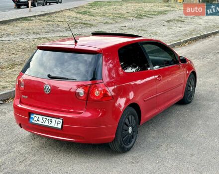 Красный Фольксваген Гольф, объемом двигателя 1.4 л и пробегом 221 тыс. км за 5599 $, фото 5 на Automoto.ua
