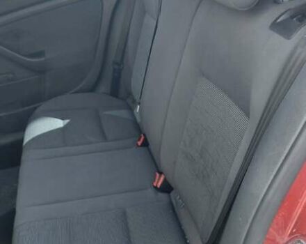 Красный Фольксваген Гольф, объемом двигателя 2 л и пробегом 316 тыс. км за 5000 $, фото 12 на Automoto.ua