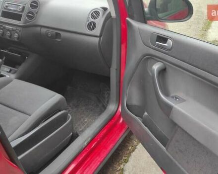 Красный Фольксваген Гольф, объемом двигателя 1.6 л и пробегом 390 тыс. км за 4600 $, фото 11 на Automoto.ua