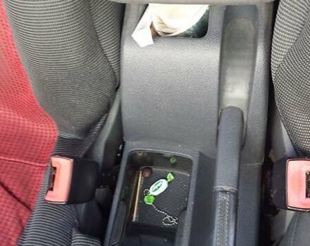 Красный Фольксваген Гольф, объемом двигателя 2 л и пробегом 316 тыс. км за 5000 $, фото 19 на Automoto.ua