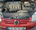 Красный Фольксваген Гольф, объемом двигателя 2 л и пробегом 316 тыс. км за 5000 $, фото 18 на Automoto.ua