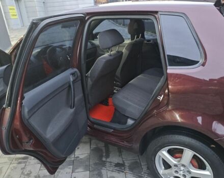 Червоний Фольксваген Гольф, об'ємом двигуна 1.4 л та пробігом 100 тис. км за 3900 $, фото 5 на Automoto.ua