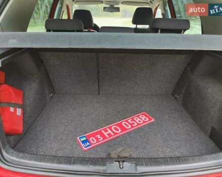 Красный Фольксваген Гольф, объемом двигателя 1.6 л и пробегом 184 тыс. км за 6450 $, фото 19 на Automoto.ua