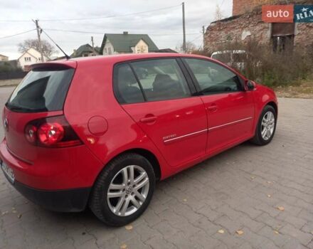 Красный Фольксваген Гольф, объемом двигателя 1.39 л и пробегом 205 тыс. км за 5399 $, фото 6 на Automoto.ua