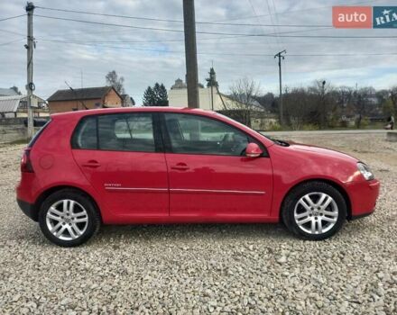 Червоний Фольксваген Гольф, об'ємом двигуна 1.4 л та пробігом 205 тис. км за 4950 $, фото 26 на Automoto.ua