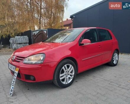 Красный Фольксваген Гольф, объемом двигателя 1.39 л и пробегом 205 тыс. км за 5399 $, фото 16 на Automoto.ua