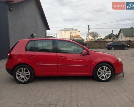 Красный Фольксваген Гольф, объемом двигателя 1.39 л и пробегом 205 тыс. км за 5399 $, фото 7 на Automoto.ua