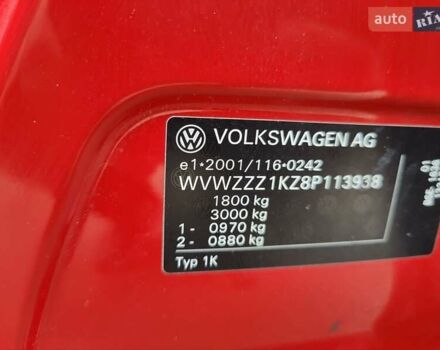 Красный Фольксваген Гольф, объемом двигателя 1.6 л и пробегом 184 тыс. км за 6450 $, фото 20 на Automoto.ua