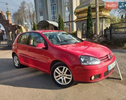 Червоний Фольксваген Гольф, об'ємом двигуна 1.4 л та пробігом 205 тис. км за 4950 $, фото 1 на Automoto.ua