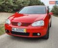 Красный Фольксваген Гольф, объемом двигателя 1.6 л и пробегом 184 тыс. км за 6450 $, фото 4 на Automoto.ua