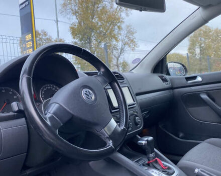 Червоний Фольксваген Гольф, об'ємом двигуна 1.6 л та пробігом 197 тис. км за 7700 $, фото 10 на Automoto.ua