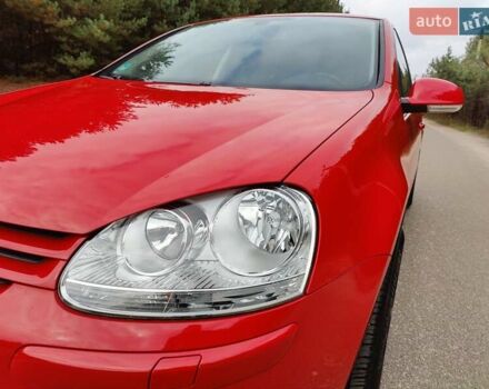 Красный Фольксваген Гольф, объемом двигателя 1.6 л и пробегом 184 тыс. км за 6450 $, фото 22 на Automoto.ua