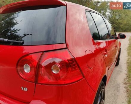 Красный Фольксваген Гольф, объемом двигателя 1.6 л и пробегом 184 тыс. км за 6450 $, фото 27 на Automoto.ua