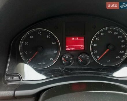 Червоний Фольксваген Гольф, об'ємом двигуна 1.4 л та пробігом 205 тис. км за 4950 $, фото 52 на Automoto.ua