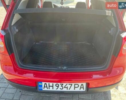 Красный Фольксваген Гольф, объемом двигателя 1.6 л и пробегом 231 тыс. км за 5500 $, фото 2 на Automoto.ua