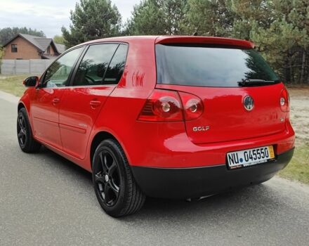 Красный Фольксваген Гольф, объемом двигателя 1.6 л и пробегом 184 тыс. км за 6450 $, фото 3 на Automoto.ua