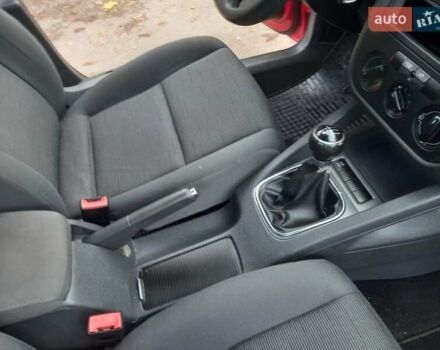 Червоний Фольксваген Гольф, об'ємом двигуна 1.4 л та пробігом 205 тис. км за 4950 $, фото 34 на Automoto.ua