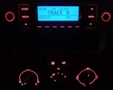 Красный Фольксваген Гольф, объемом двигателя 1.39 л и пробегом 205 тыс. км за 5399 $, фото 52 на Automoto.ua