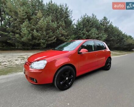 Красный Фольксваген Гольф, объемом двигателя 1.6 л и пробегом 184 тыс. км за 6450 $, фото 13 на Automoto.ua