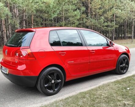 Красный Фольксваген Гольф, объемом двигателя 1.6 л и пробегом 184 тыс. км за 6450 $, фото 2 на Automoto.ua