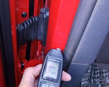 Червоний Фольксваген Гольф, об'ємом двигуна 1.4 л та пробігом 205 тис. км за 4950 $, фото 80 на Automoto.ua