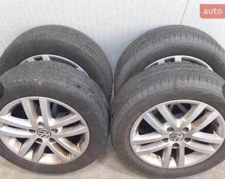 Червоний Фольксваген Гольф, об'ємом двигуна 1.39 л та пробігом 257 тис. км за 7990 $, фото 1 на Automoto.ua