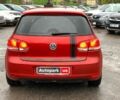 Красный Фольксваген Гольф, объемом двигателя 1.6 л и пробегом 197 тыс. км за 7690 $, фото 5 на Automoto.ua