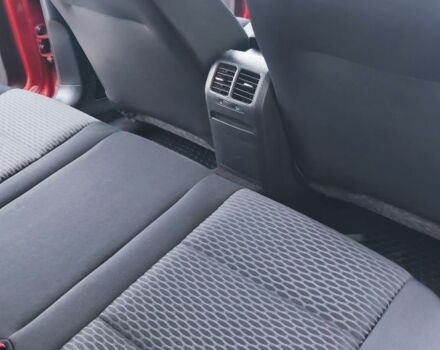 Красный Фольксваген Гольф, объемом двигателя 1.6 л и пробегом 196 тыс. км за 8000 $, фото 18 на Automoto.ua