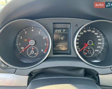 Червоний Фольксваген Гольф, об'ємом двигуна 1.6 л та пробігом 195 тис. км за 6900 $, фото 12 на Automoto.ua