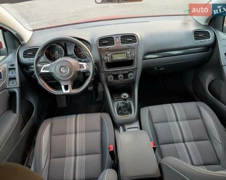 Красный Фольксваген Гольф, объемом двигателя 1.39 л и пробегом 186 тыс. км за 7500 $, фото 41 на Automoto.ua