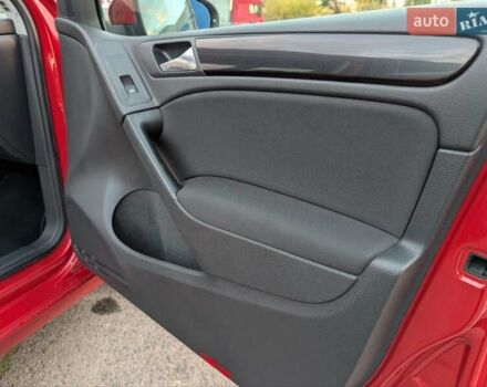 Красный Фольксваген Гольф, объемом двигателя 1.39 л и пробегом 186 тыс. км за 7500 $, фото 30 на Automoto.ua