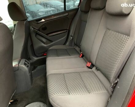 Красный Фольксваген Гольф, объемом двигателя 1.6 л и пробегом 197 тыс. км за 7690 $, фото 25 на Automoto.ua