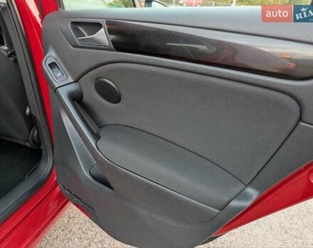 Красный Фольксваген Гольф, объемом двигателя 1.39 л и пробегом 186 тыс. км за 7500 $, фото 26 на Automoto.ua