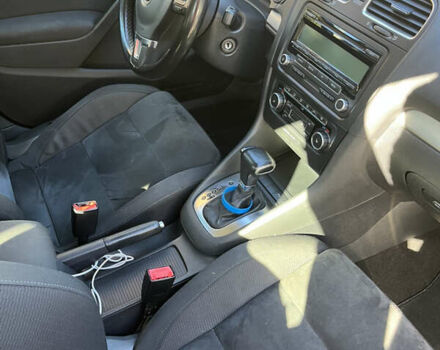 Червоний Фольксваген Гольф, об'ємом двигуна 1.39 л та пробігом 257 тис. км за 7990 $, фото 10 на Automoto.ua