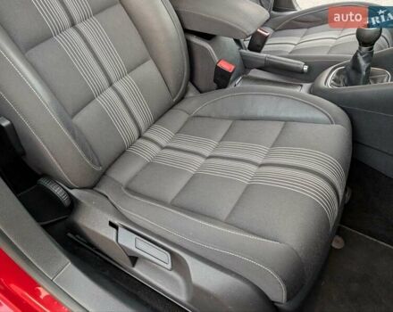 Красный Фольксваген Гольф, объемом двигателя 1.39 л и пробегом 186 тыс. км за 7500 $, фото 32 на Automoto.ua