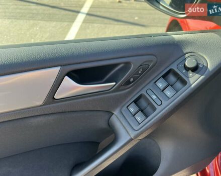 Червоний Фольксваген Гольф, об'ємом двигуна 1.6 л та пробігом 195 тис. км за 6900 $, фото 26 на Automoto.ua